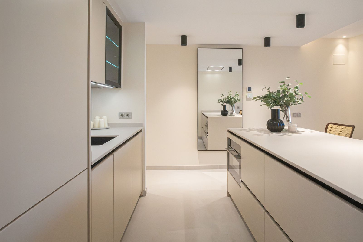 3 Bed Apartment for sale in Málaga Costa Del Sol, Málaga, Spain