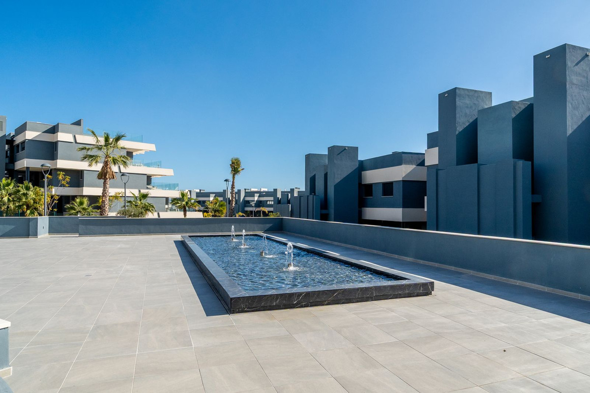 3 Bed Apartment for sale in Selwo Costa Del Sol, Málaga, Spain