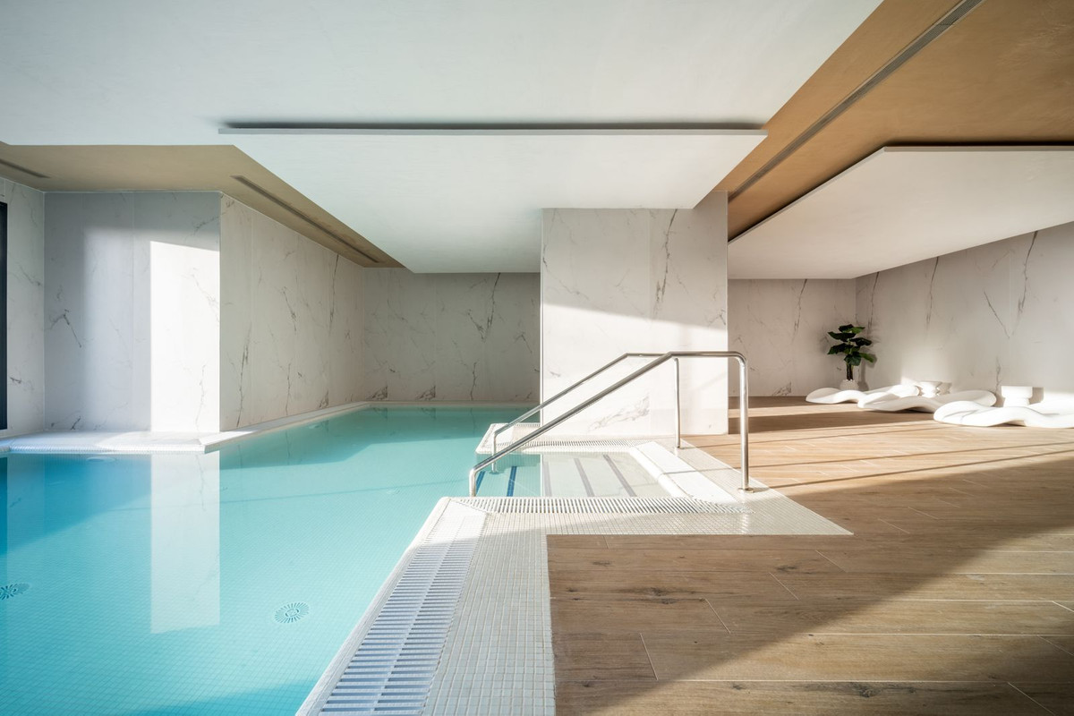 3 Bed Apartment for sale in Selwo Costa Del Sol, Málaga, Spain