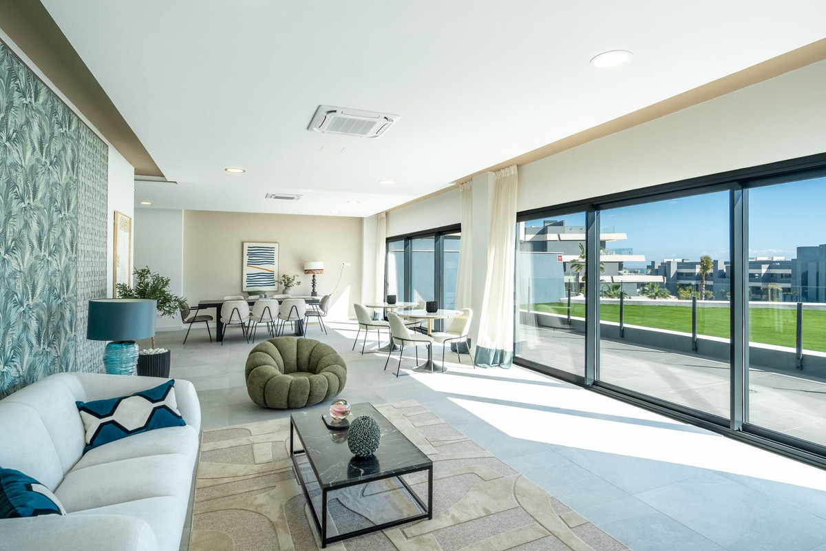 3 Bed Apartment for sale in Selwo Costa Del Sol, Málaga, Spain