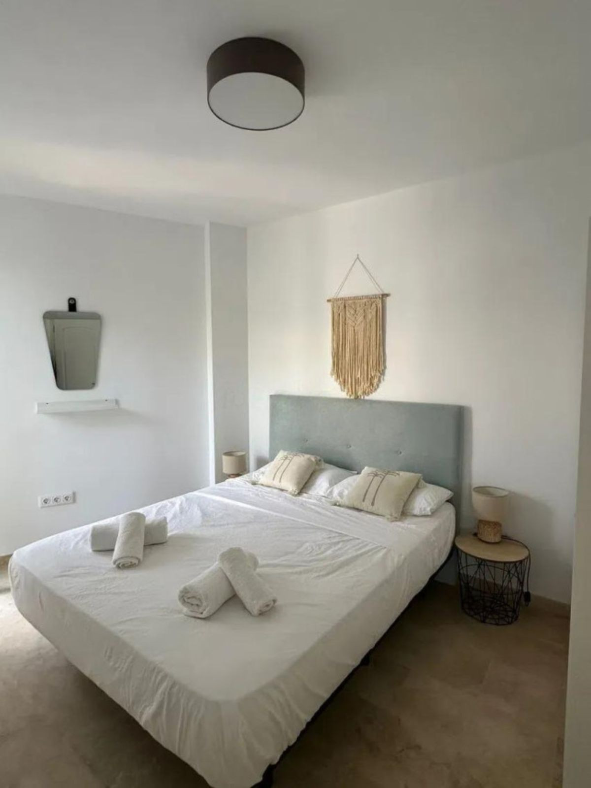 Se vende Apartamento Planta Media de 2 dormitorios en Costa Del Sol, Málaga, España