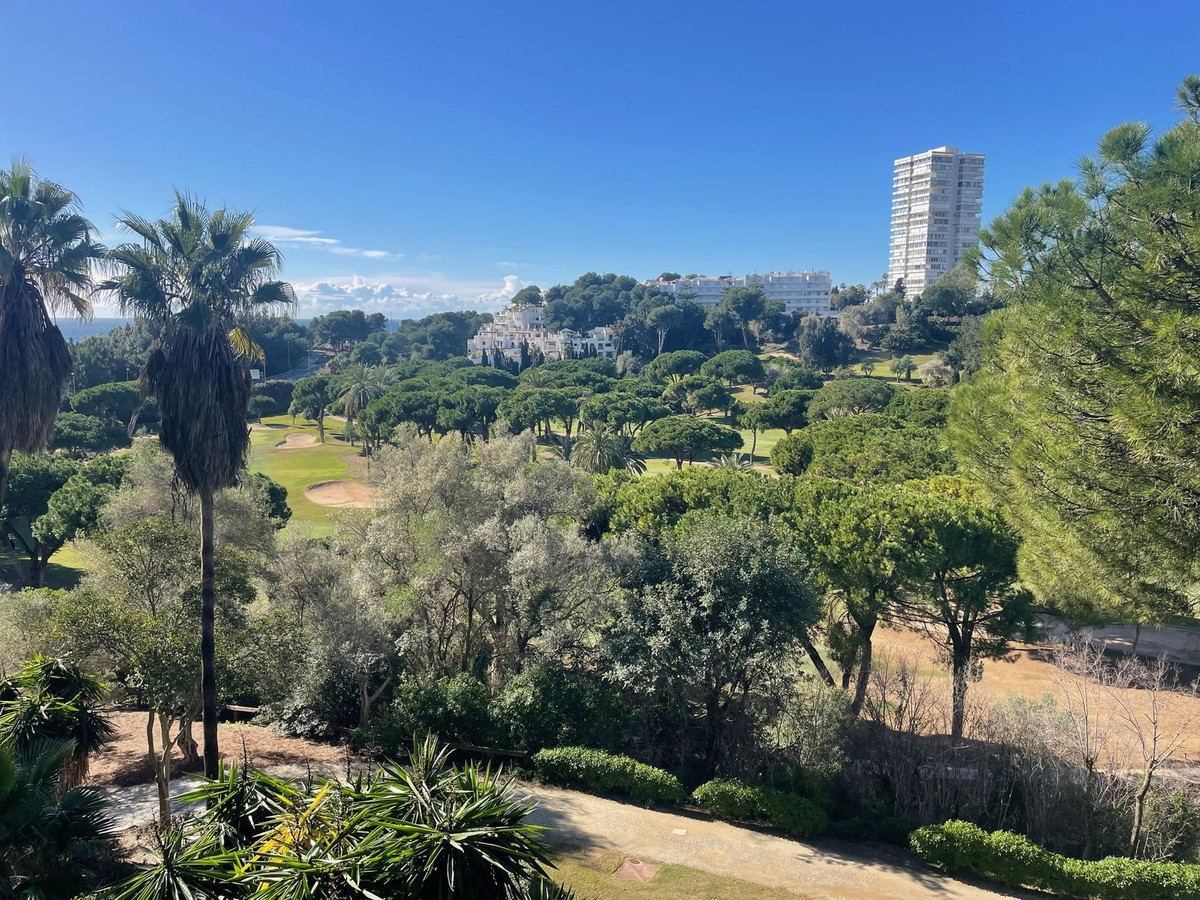 3 Bed Apartment for sale in Río Real Costa Del Sol, Málaga, Spain