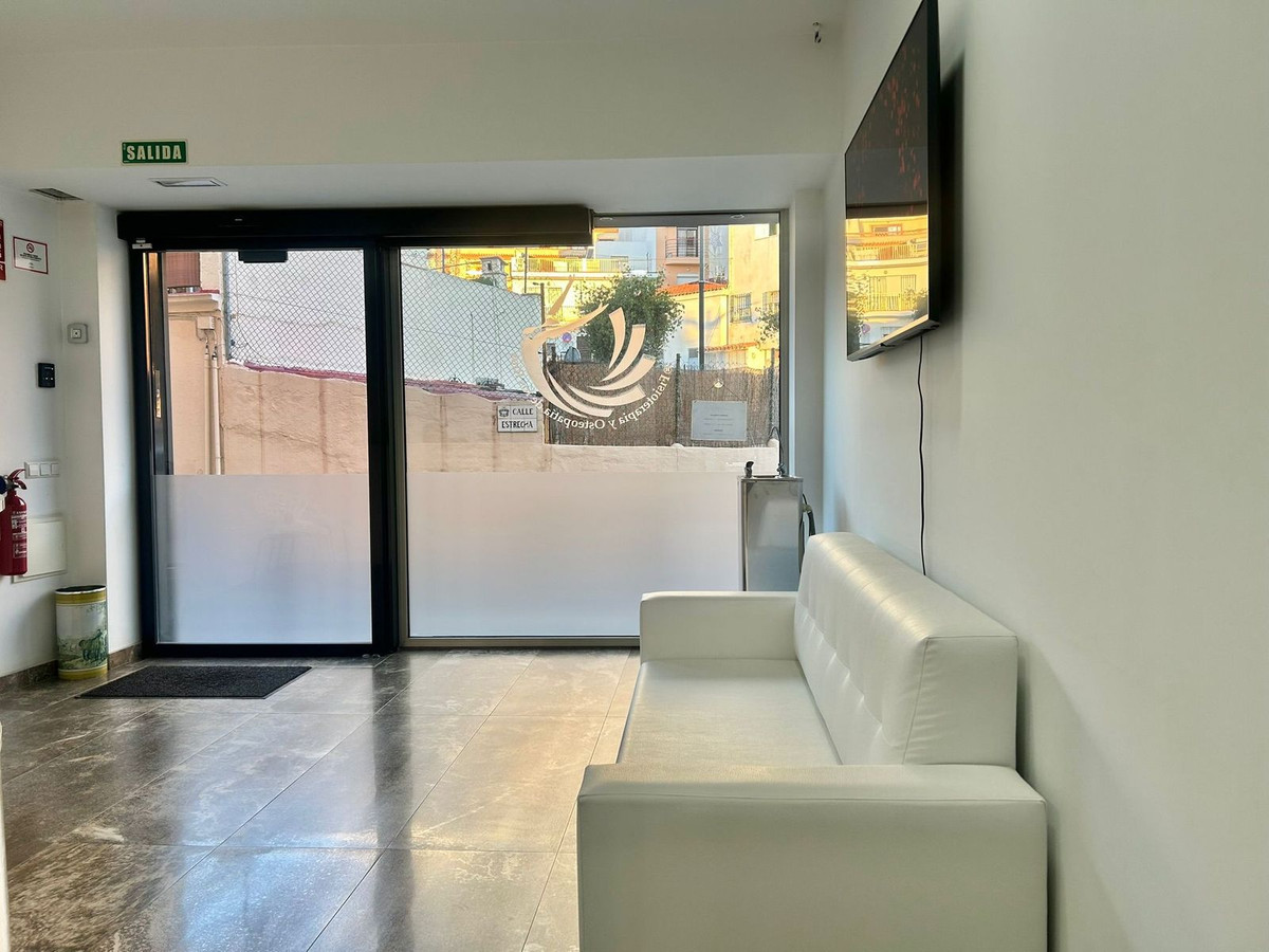 Se vende Negocio de 4 dormitorios en Costa Del Sol, Málaga, España
