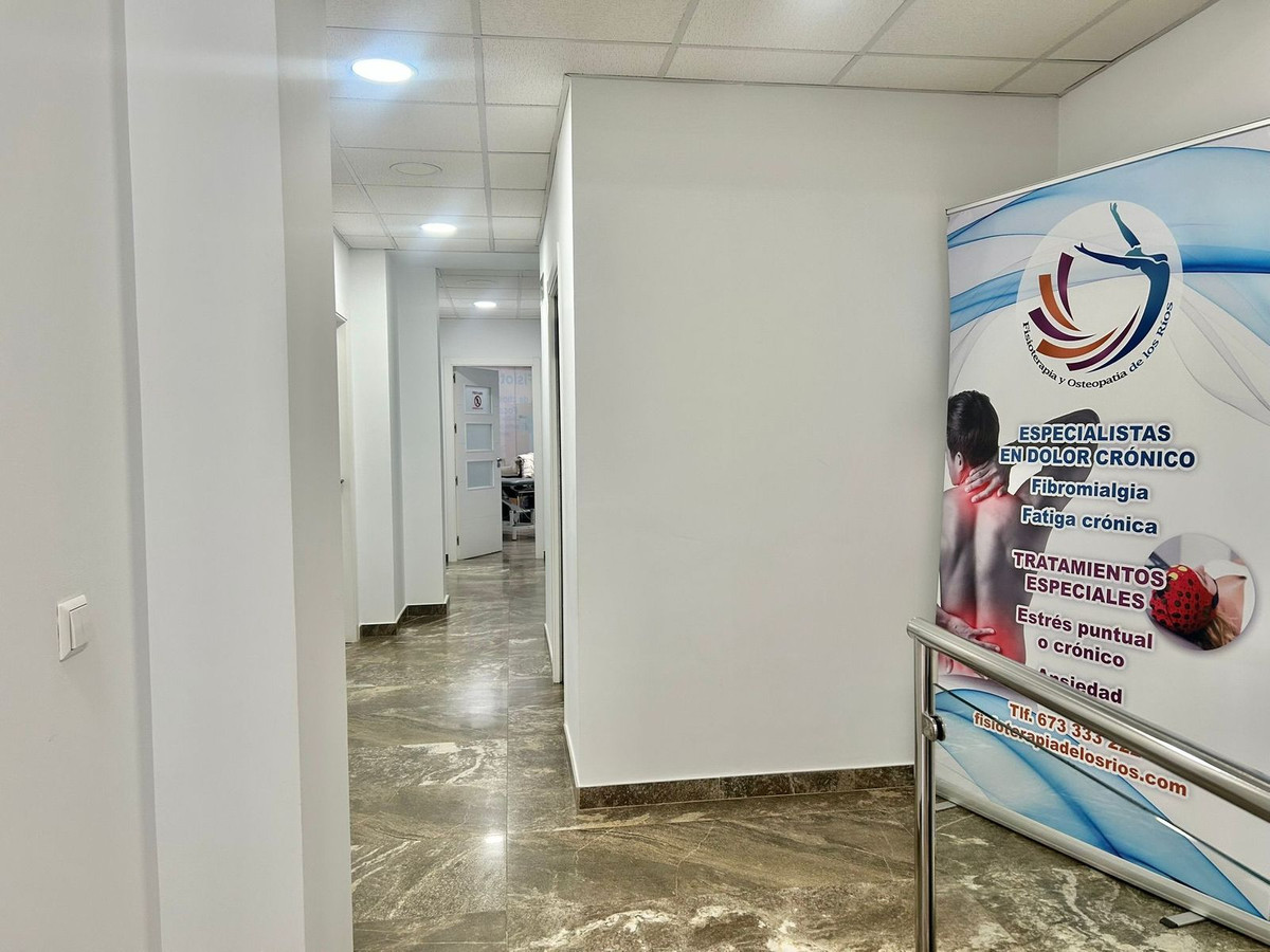 Se vende Negocio de 4 dormitorios en Costa Del Sol, Málaga, España