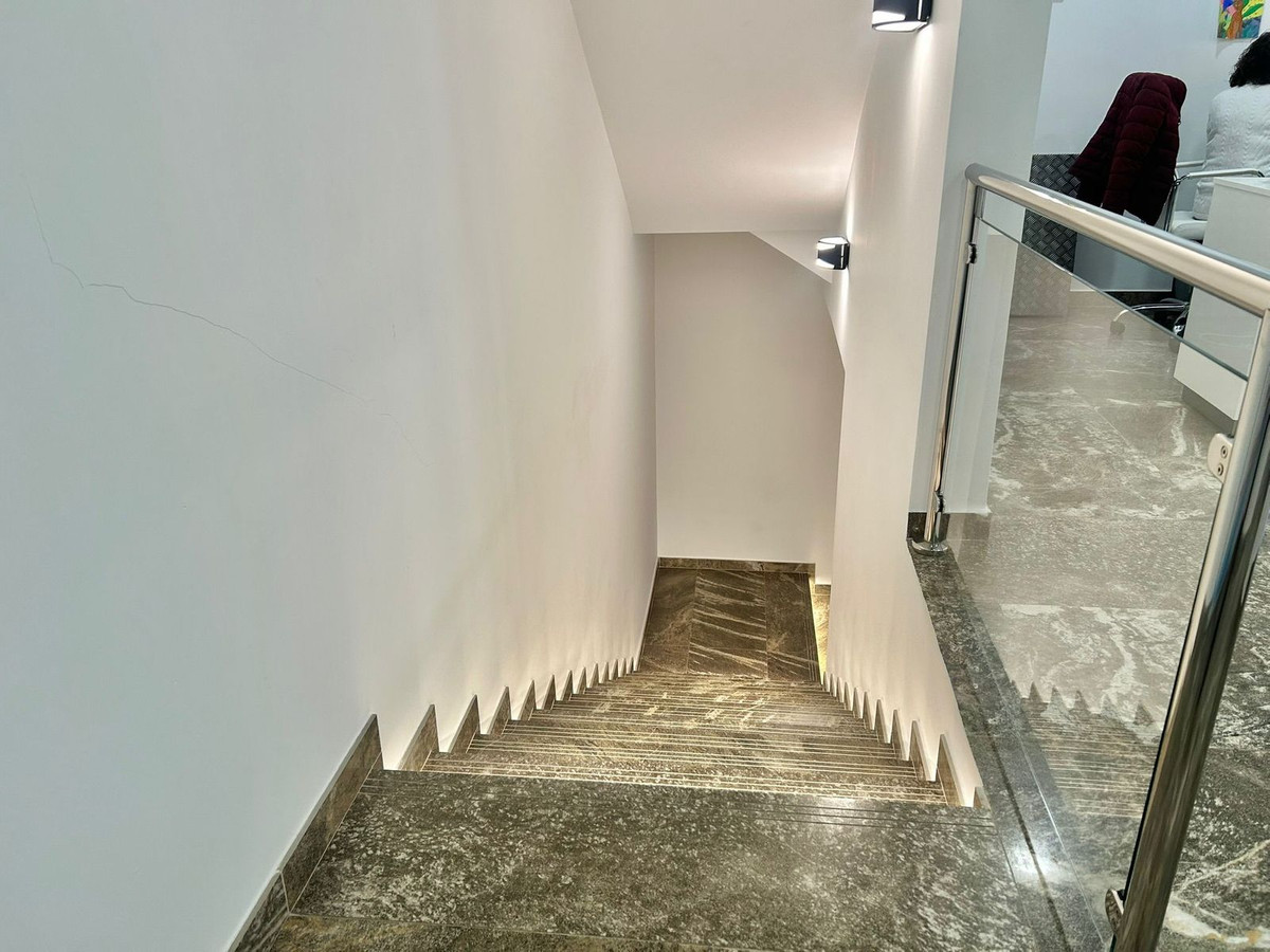 Se vende Negocio de 4 dormitorios en Costa Del Sol, Málaga, España