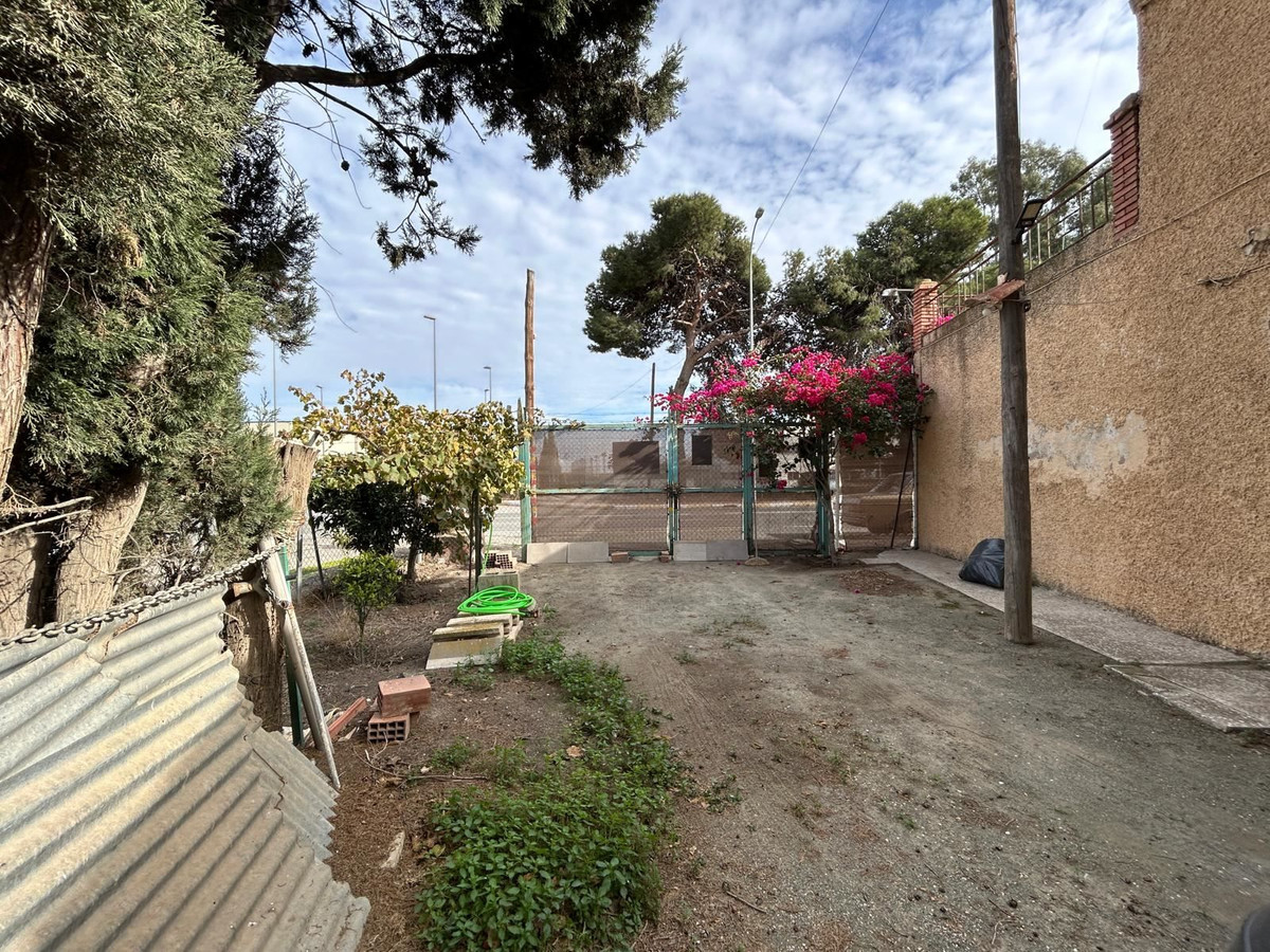 Se vende Villa - Chalet de 4 dormitorios en Costa Calida, Murcia, España