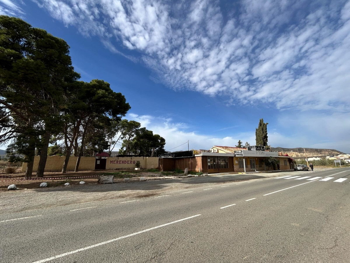 Se vende Villa - Chalet de 4 dormitorios en Costa Calida, Murcia, España