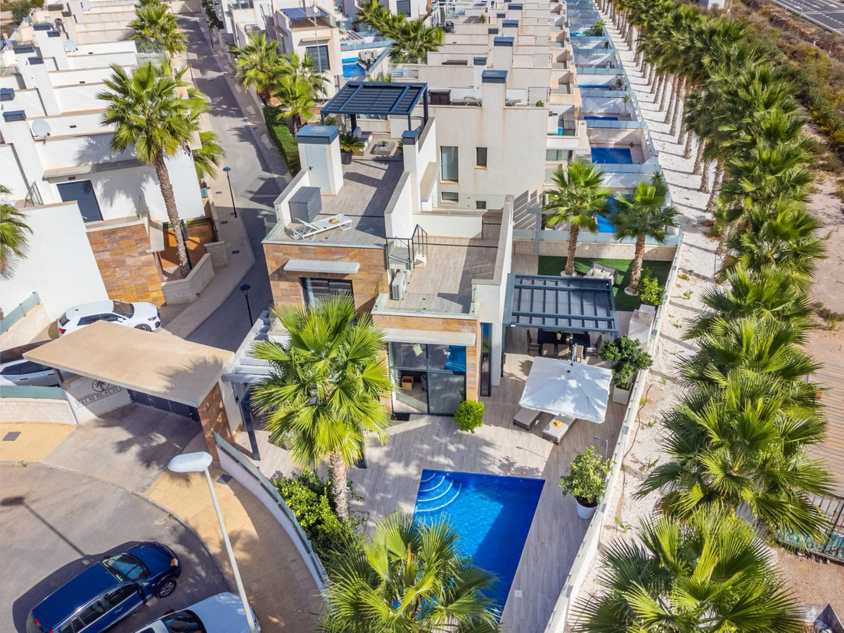 5 Bed Townhouse for sale in Cabo Roig Costa Blanca, Alicante, Spain
