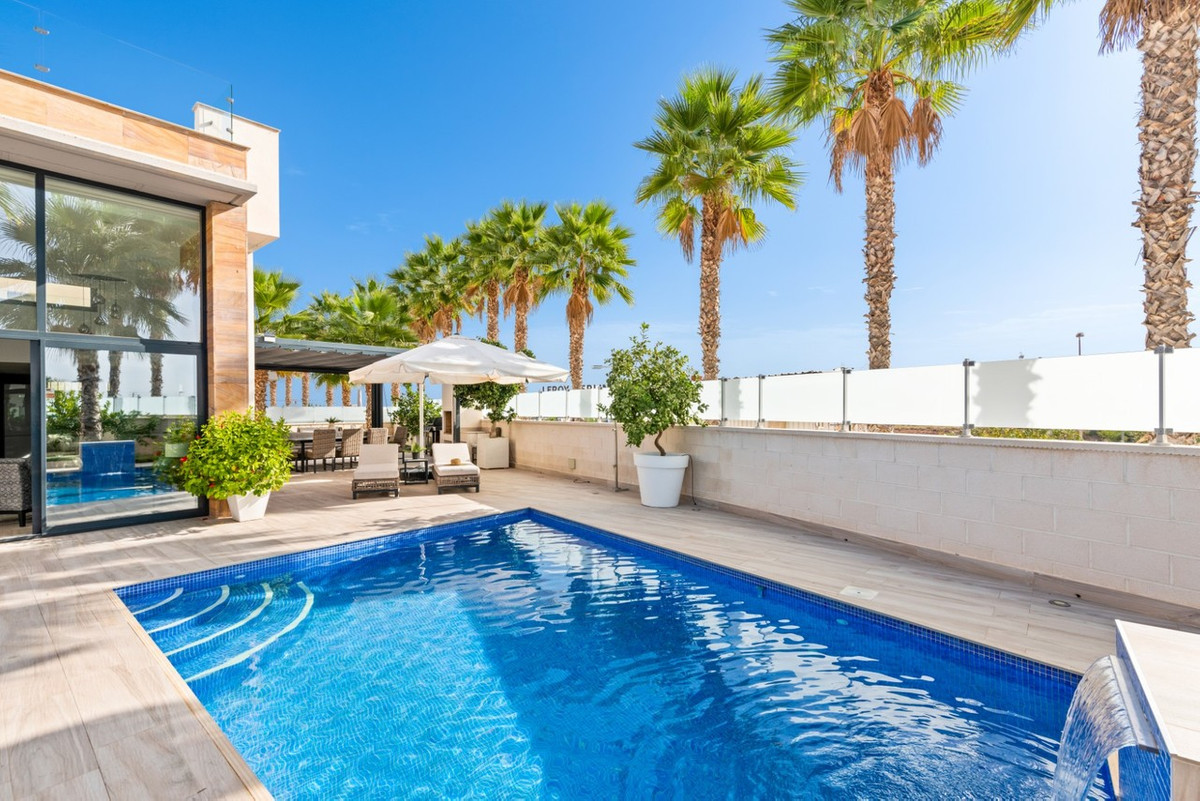 5 Bed Townhouse for sale in Cabo Roig Costa Blanca, Alicante, Spain