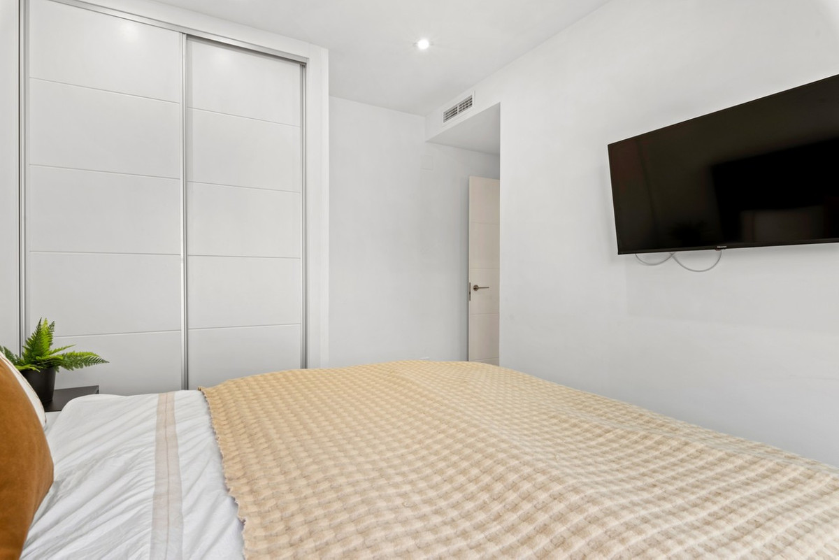 5 Bed Townhouse for sale in Cabo Roig Costa Blanca, Alicante, Spain