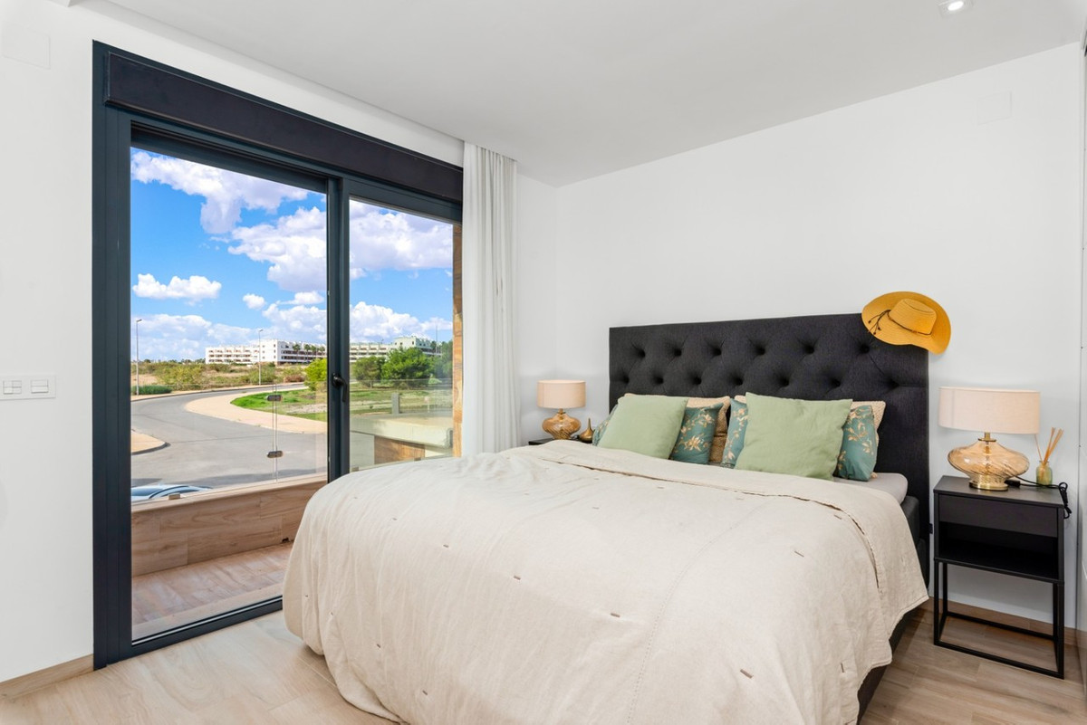 5 Bed Townhouse for sale in Cabo Roig Costa Blanca, Alicante, Spain