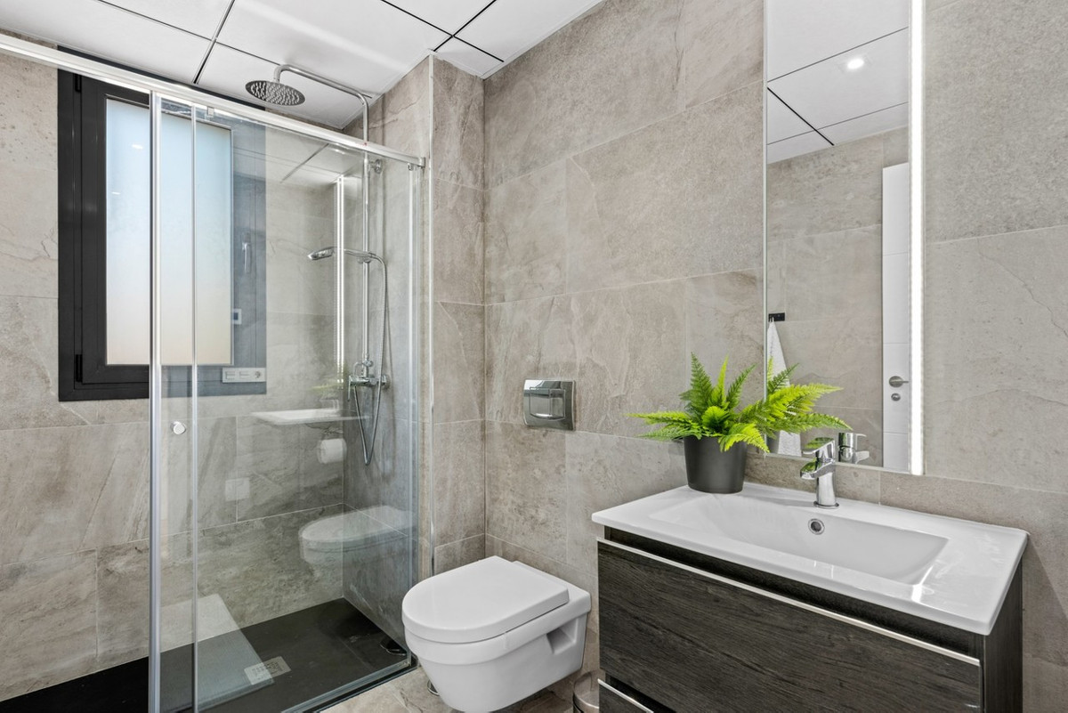 5 Bed Townhouse for sale in Cabo Roig Costa Blanca, Alicante, Spain