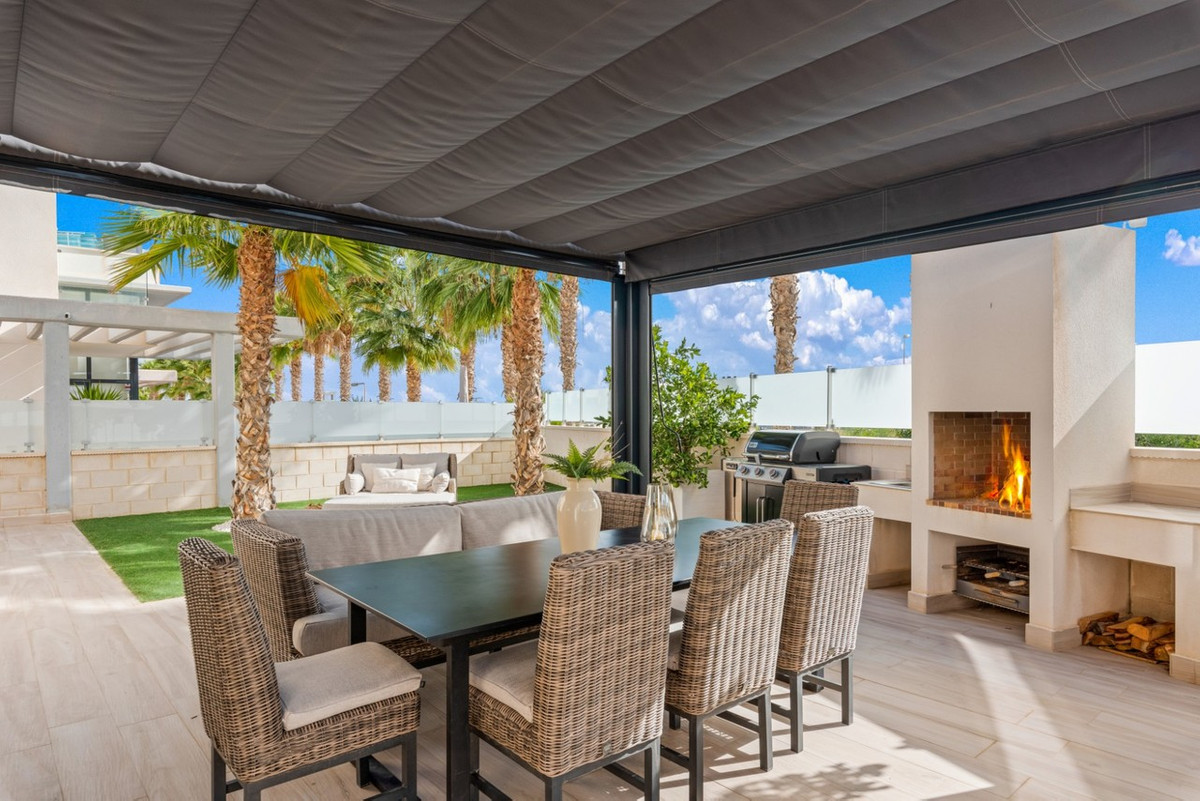 5 Bed Townhouse for sale in Cabo Roig Costa Blanca, Alicante, Spain