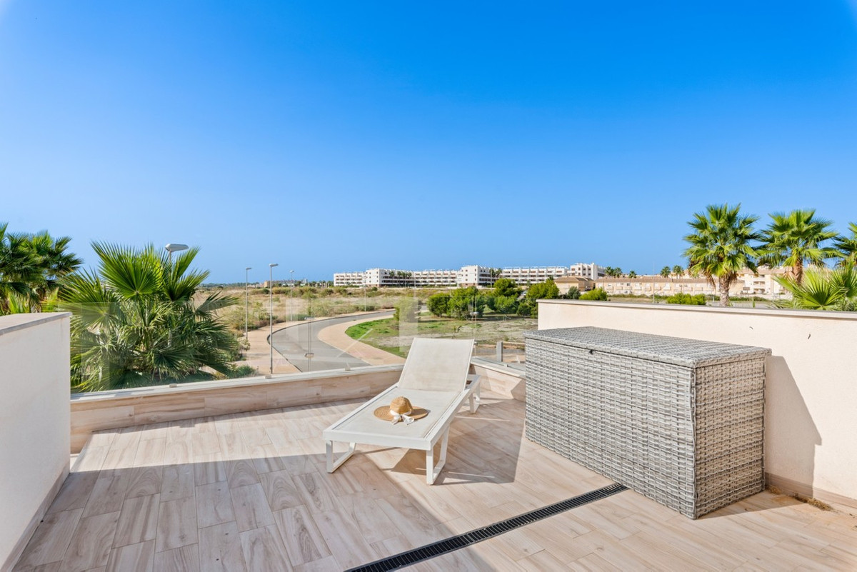 5 Bed Townhouse for sale in Cabo Roig Costa Blanca, Alicante, Spain