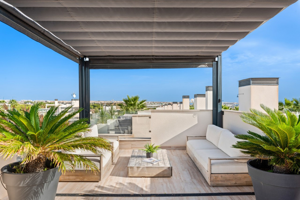 5 Bed Townhouse for sale in Cabo Roig Costa Blanca, Alicante, Spain
