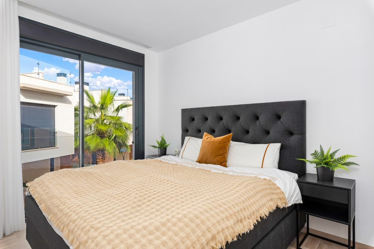 5 Bed Townhouse for sale in Cabo Roig Costa Blanca, Alicante, Spain