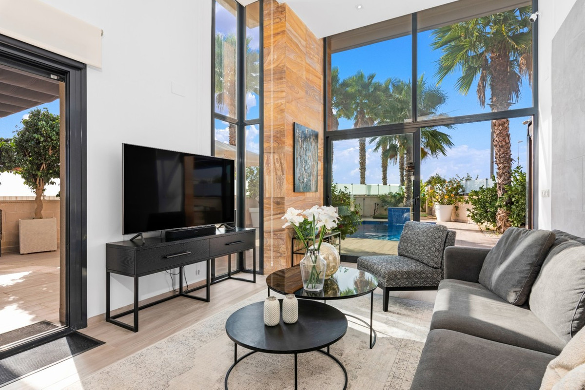 5 Bed Townhouse for sale in Cabo Roig Costa Blanca, Alicante, Spain