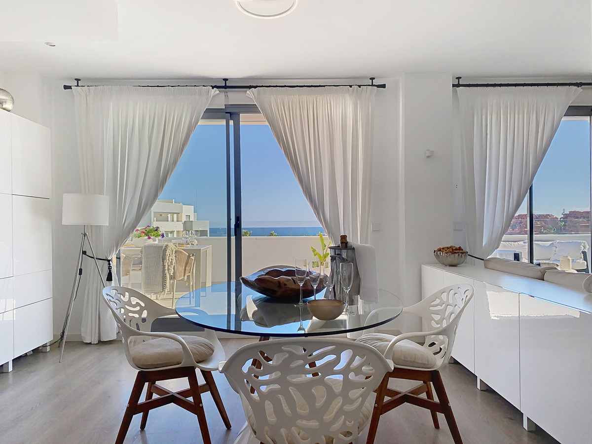 2 Bed Apartment for sale in Estepona Costa Del Sol, Málaga, Spain