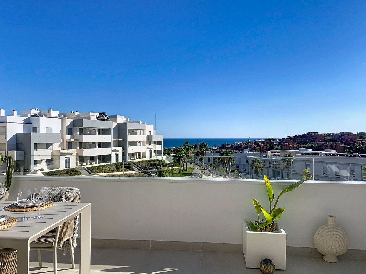 2 Bed Apartment for sale in Estepona Costa Del Sol, Málaga, Spain