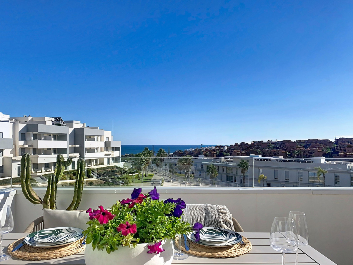 2 Bed Apartment for sale in Estepona Costa Del Sol, Málaga, Spain