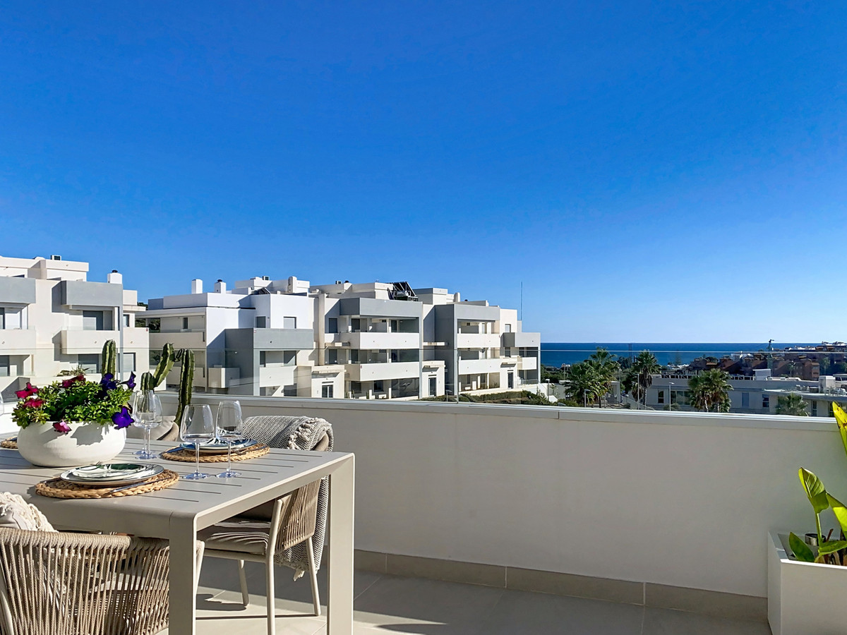 2 Bed Apartment for sale in Estepona Costa Del Sol, Málaga, Spain