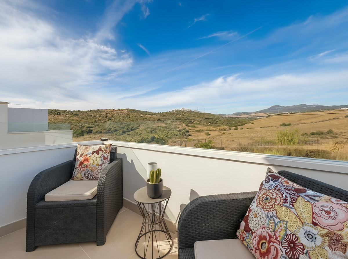 2 Bed Apartment for sale in Estepona Costa Del Sol, Málaga, Spain