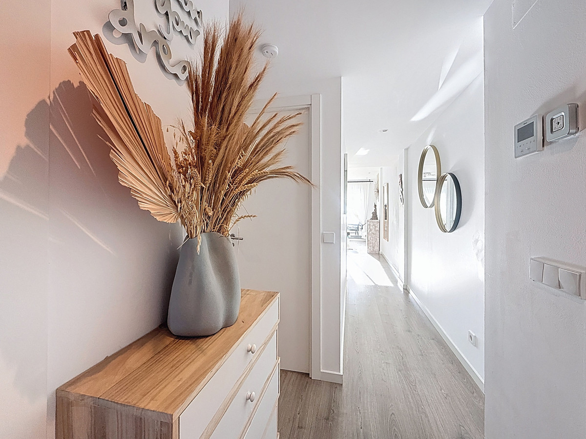 2 Bed Apartment for sale in Estepona Costa Del Sol, Málaga, Spain