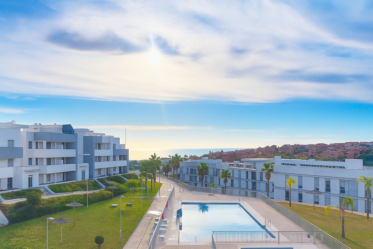 2 Bed Apartment for sale in Estepona Costa Del Sol, Málaga, Spain