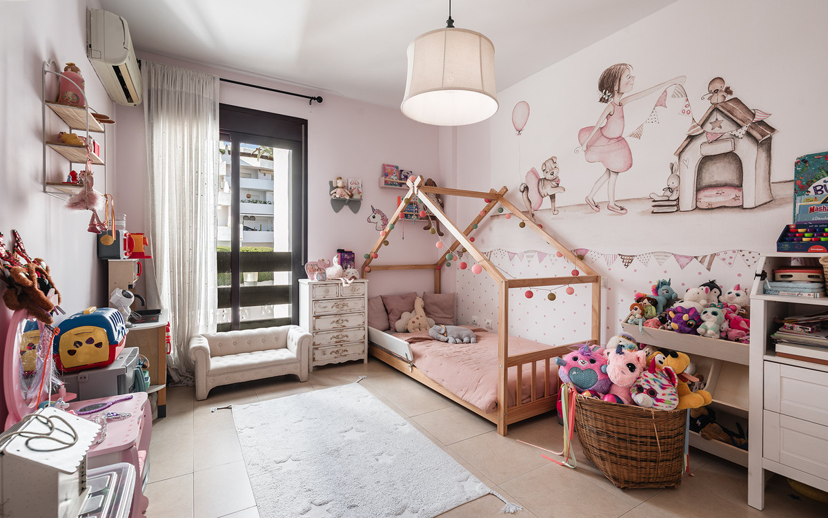 3 Bed Apartment for sale in Nueva Andalucía Costa Del Sol, Málaga, Spain