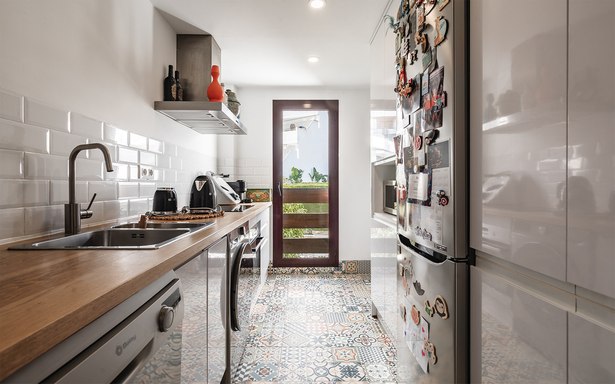 3 Bed Apartment for sale in Nueva Andalucía Costa Del Sol, Málaga, Spain