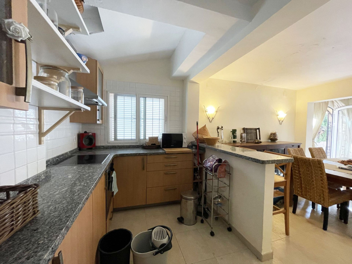 Se vende Villa - Chalet de 4 dormitorios en Costa Blanca, Alicante, España
