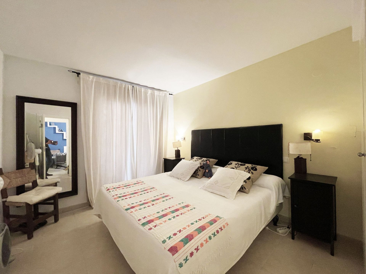 Se vende Villa - Chalet de 4 dormitorios en Costa Blanca, Alicante, España
