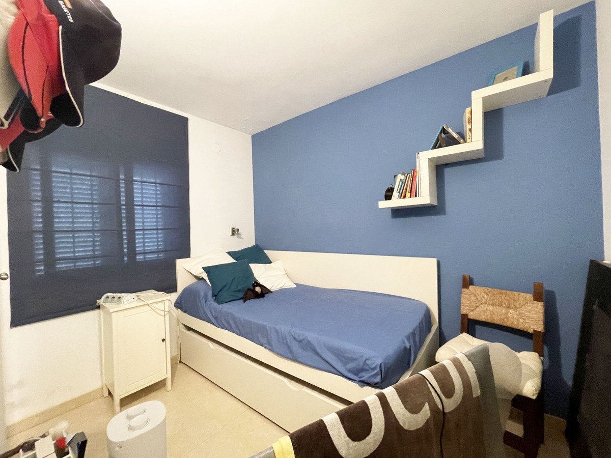 Se vende Villa - Chalet de 4 dormitorios en Costa Blanca, Alicante, España