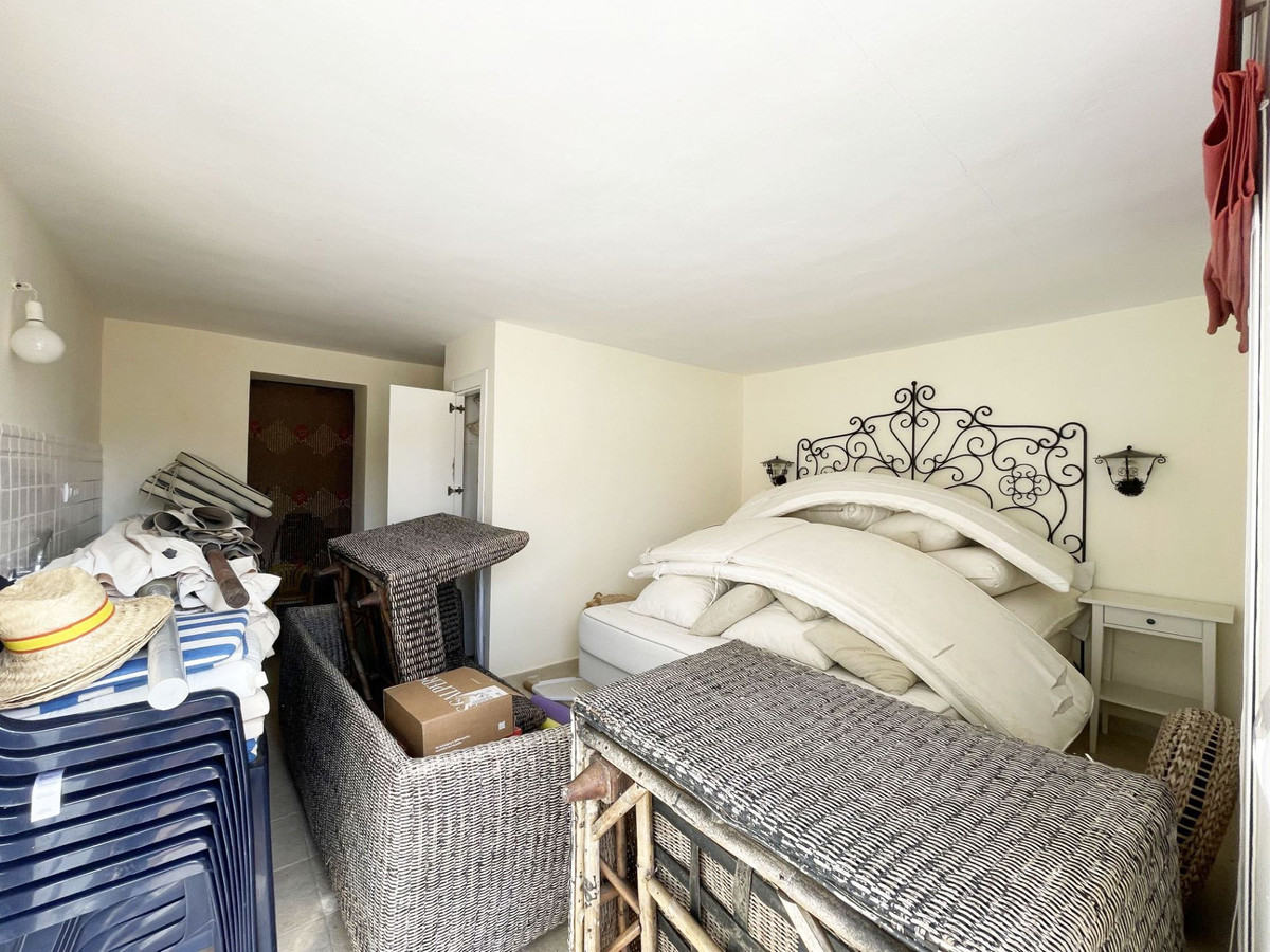 Se vende Villa - Chalet de 4 dormitorios en Costa Blanca, Alicante, España