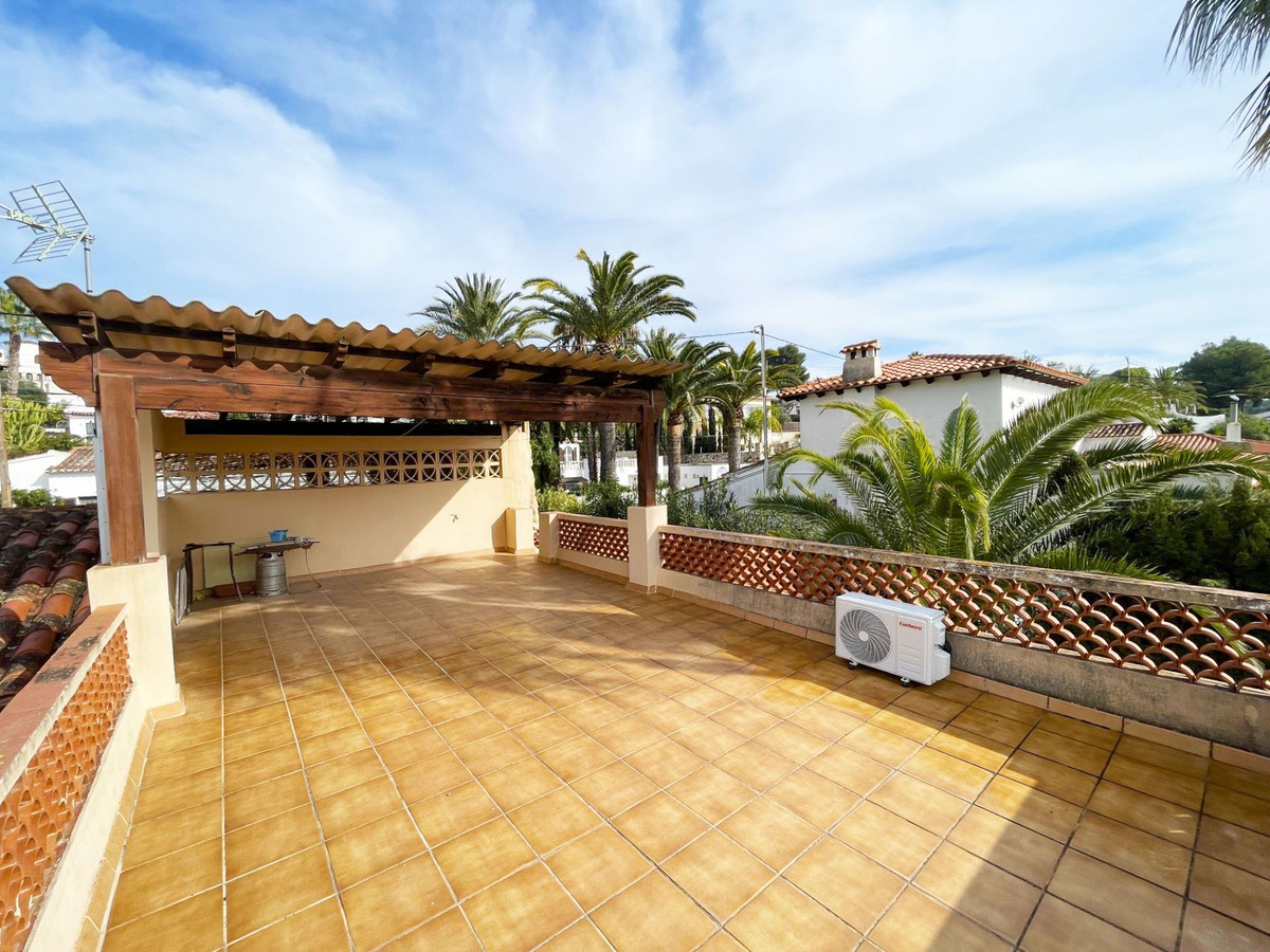 Se vende Villa - Chalet de 4 dormitorios en Costa Blanca, Alicante, España