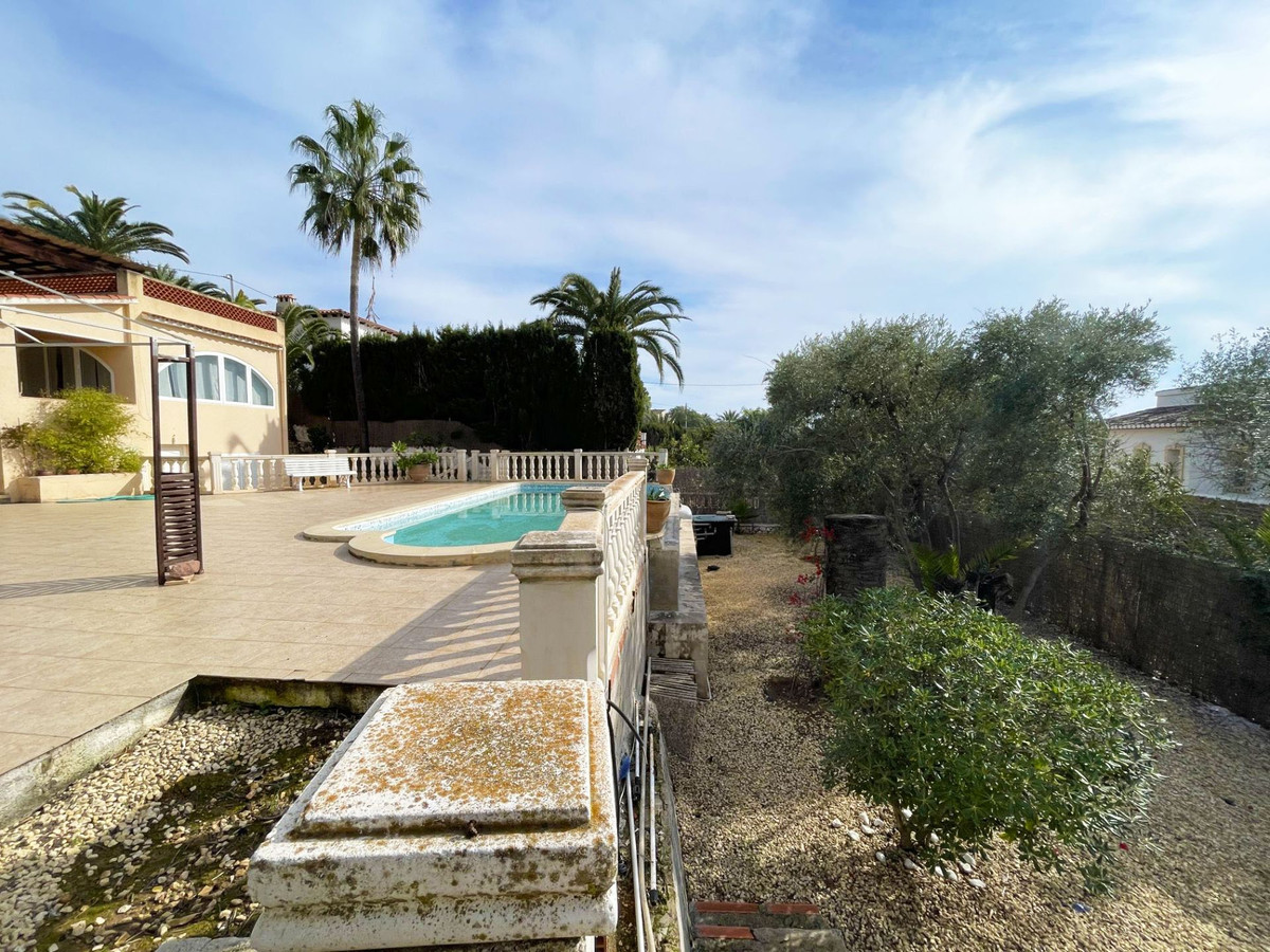 Se vende Villa - Chalet de 4 dormitorios en Costa Blanca, Alicante, España