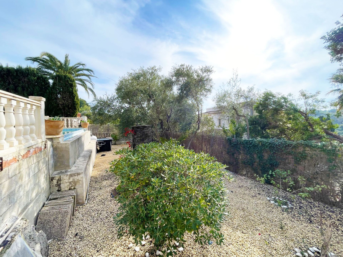 Se vende Villa - Chalet de 4 dormitorios en Costa Blanca, Alicante, España