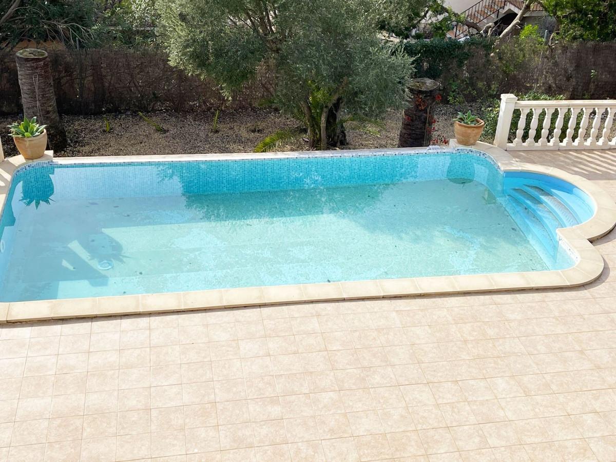 Se vende Villa - Chalet de 4 dormitorios en Costa Blanca, Alicante, España