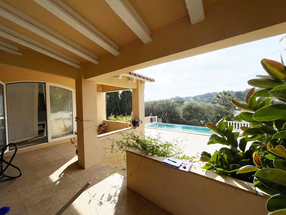 Se vende Villa - Chalet de 4 dormitorios en Costa Blanca, Alicante, España