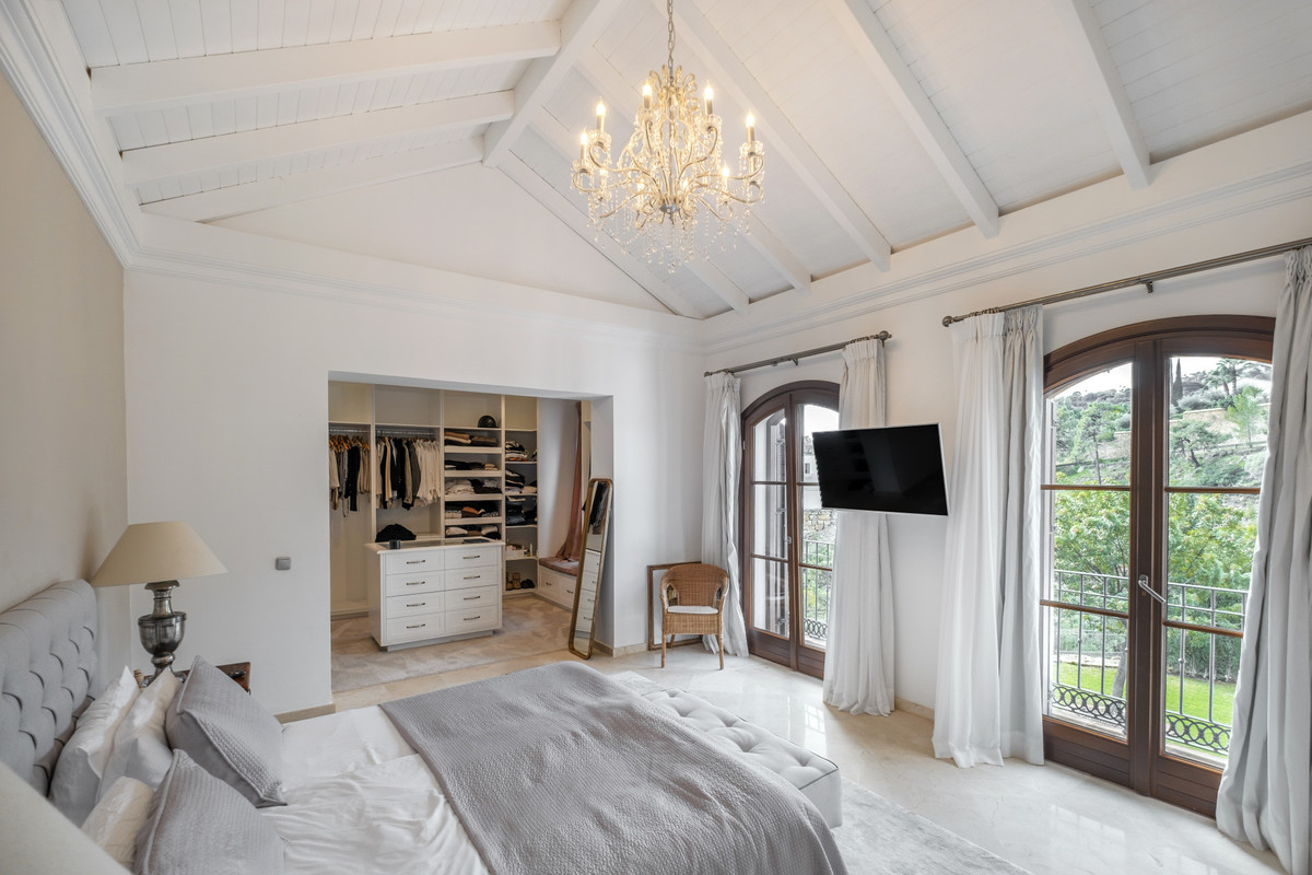 Se vende Villa - Chalet de 6 dormitorios en Costa Del Sol, Málaga, España