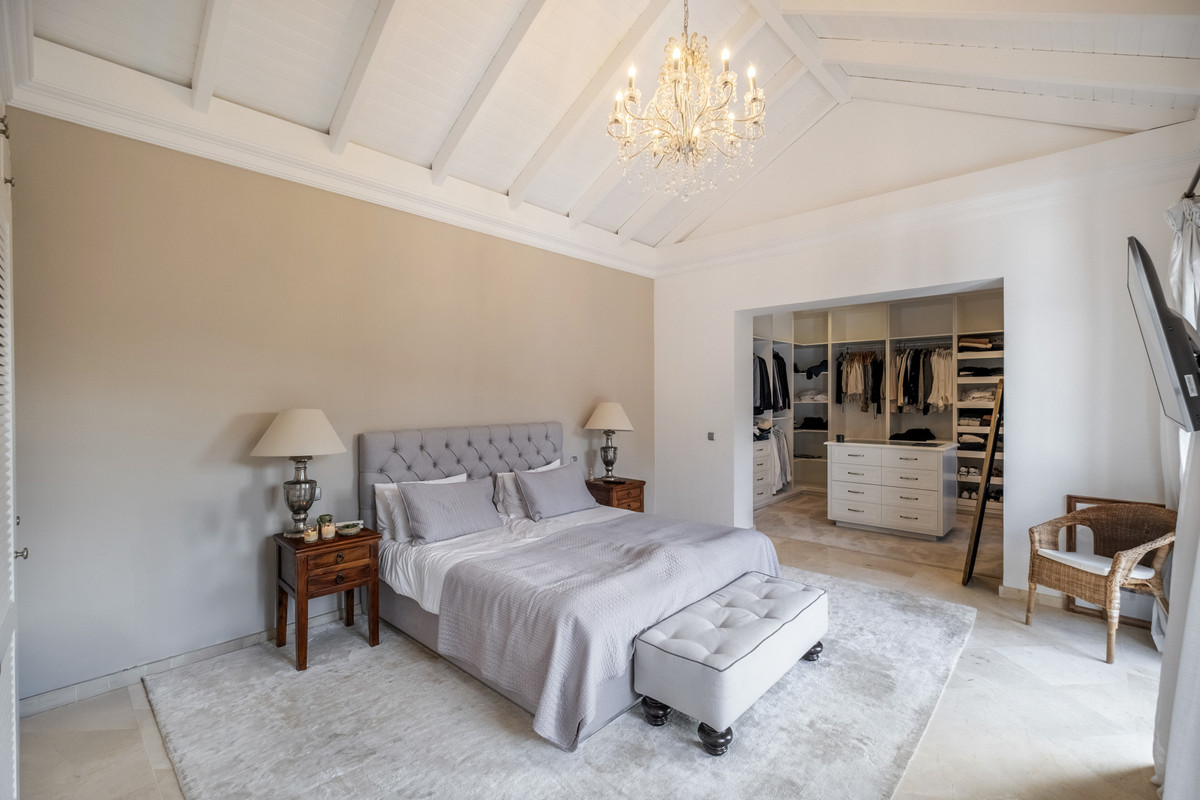Se vende Villa - Chalet de 6 dormitorios en Costa Del Sol, Málaga, España