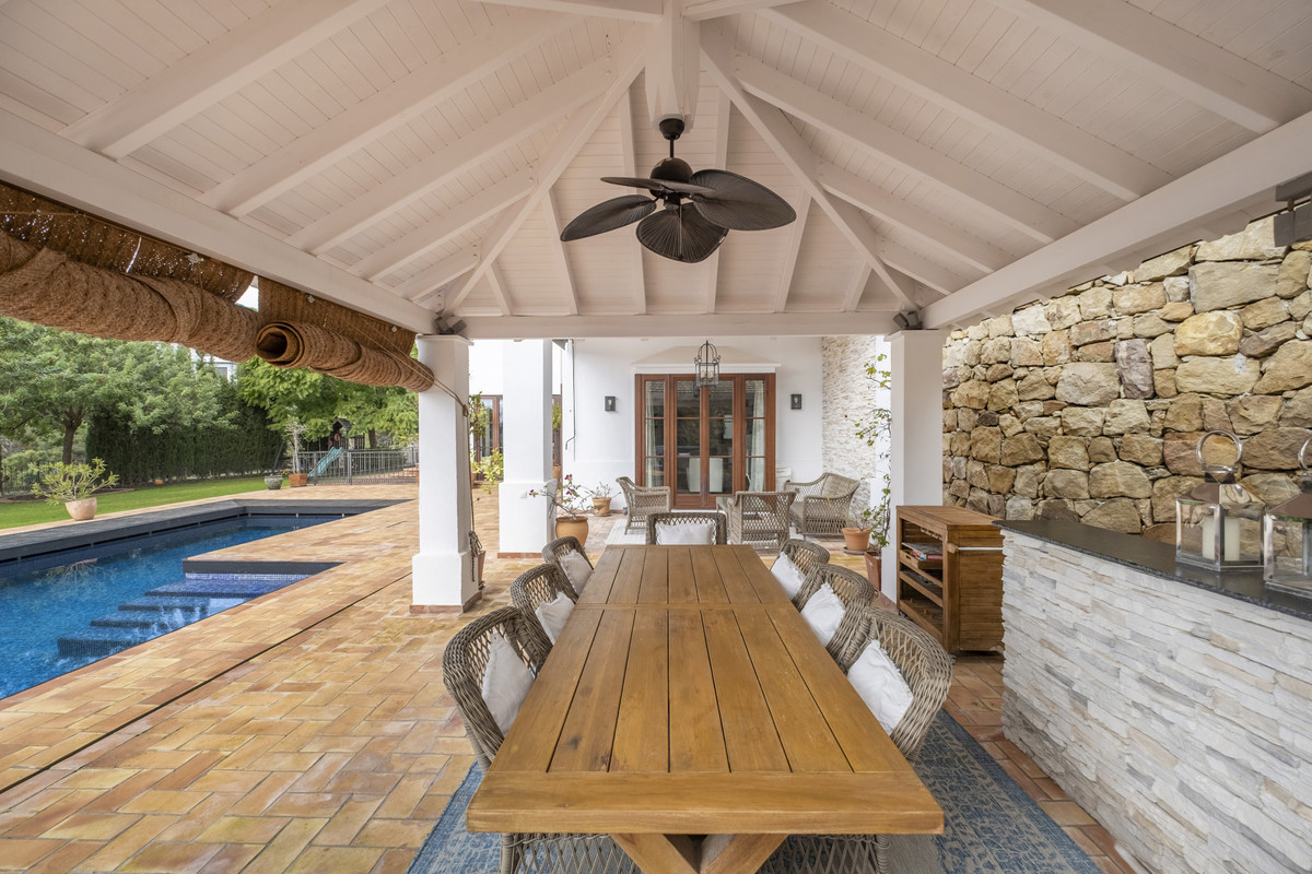 Se vende Villa - Chalet de 6 dormitorios en Costa Del Sol, Málaga, España