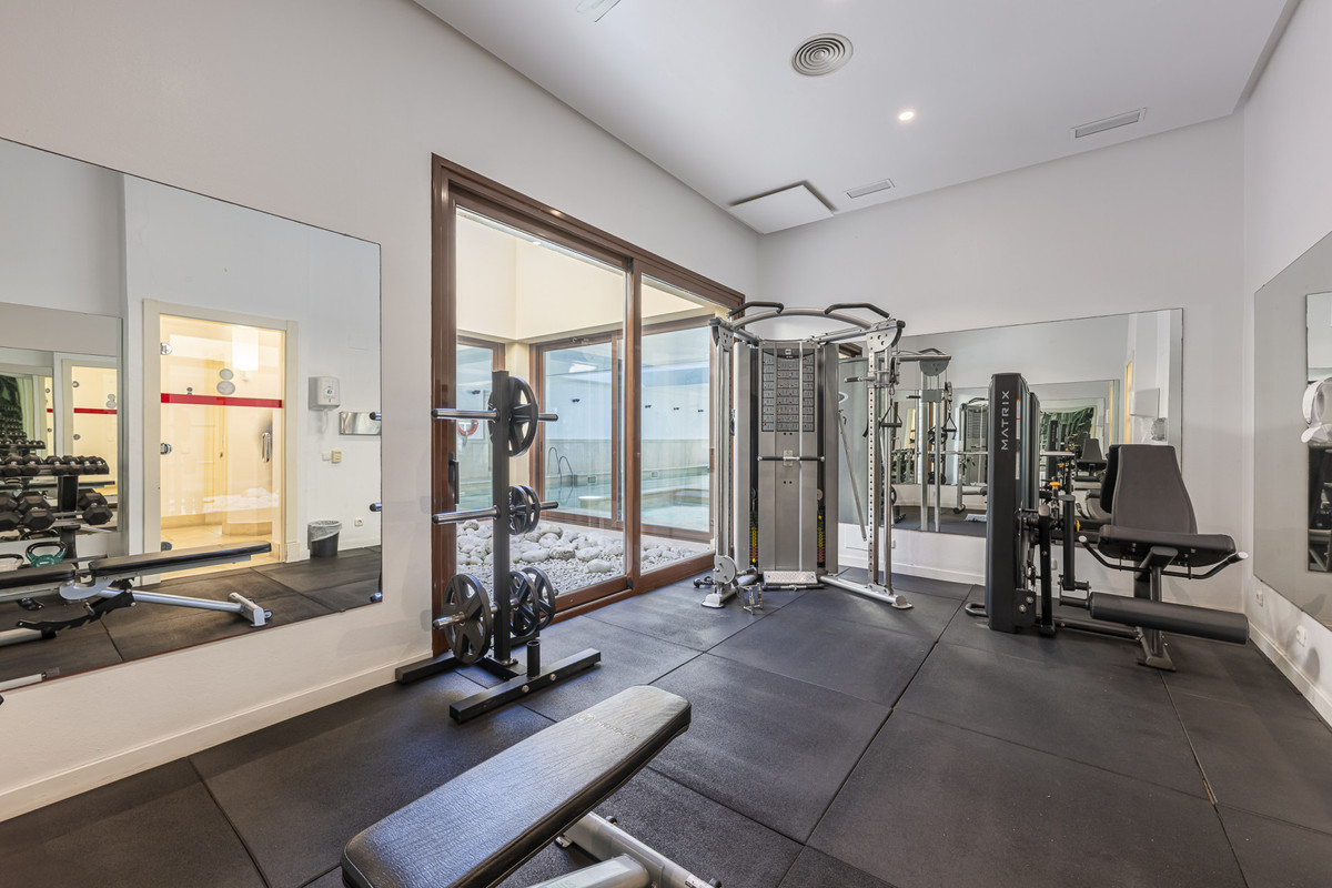 Se vende Apartamento Planta Baja de 2 dormitorios en Costa Del Sol, Cadiz, España
