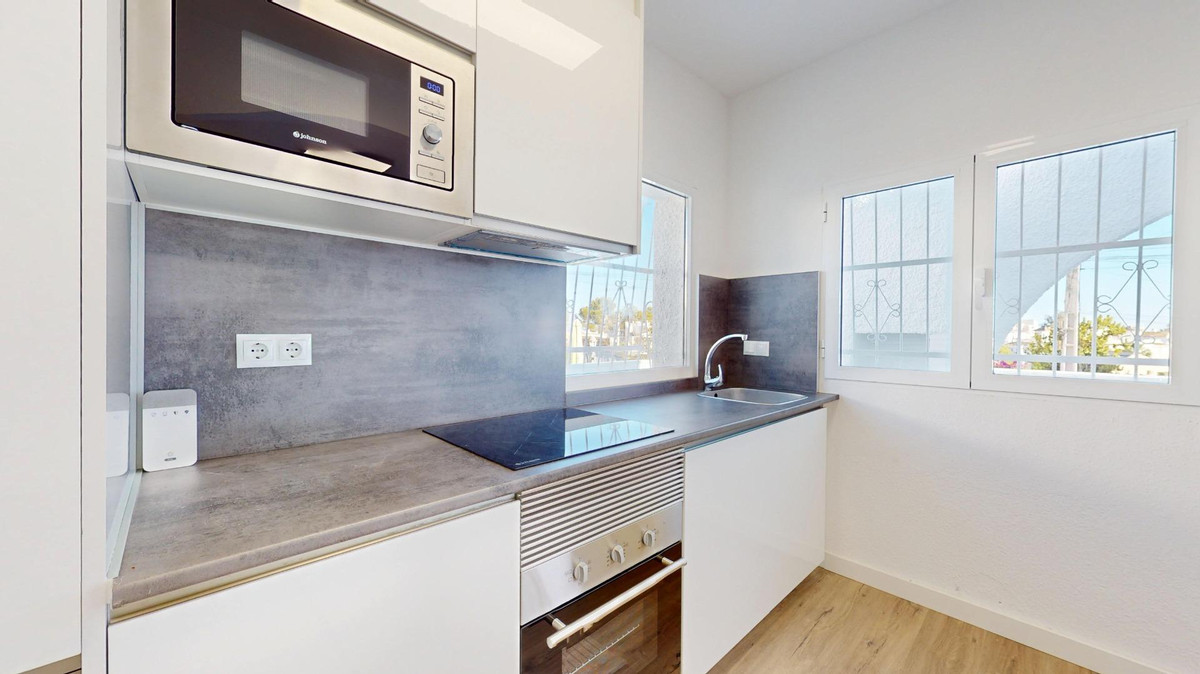 2 Bed Townhouse for sale in Blue Lagoon Costa Blanca, Alicante, Spain