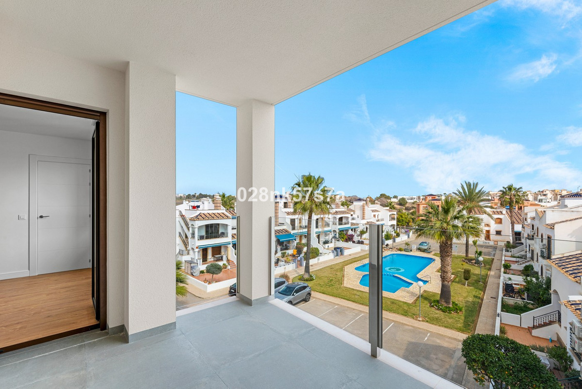 Se vende Ático de 2 dormitorios en Costa Blanca, Alicante, España