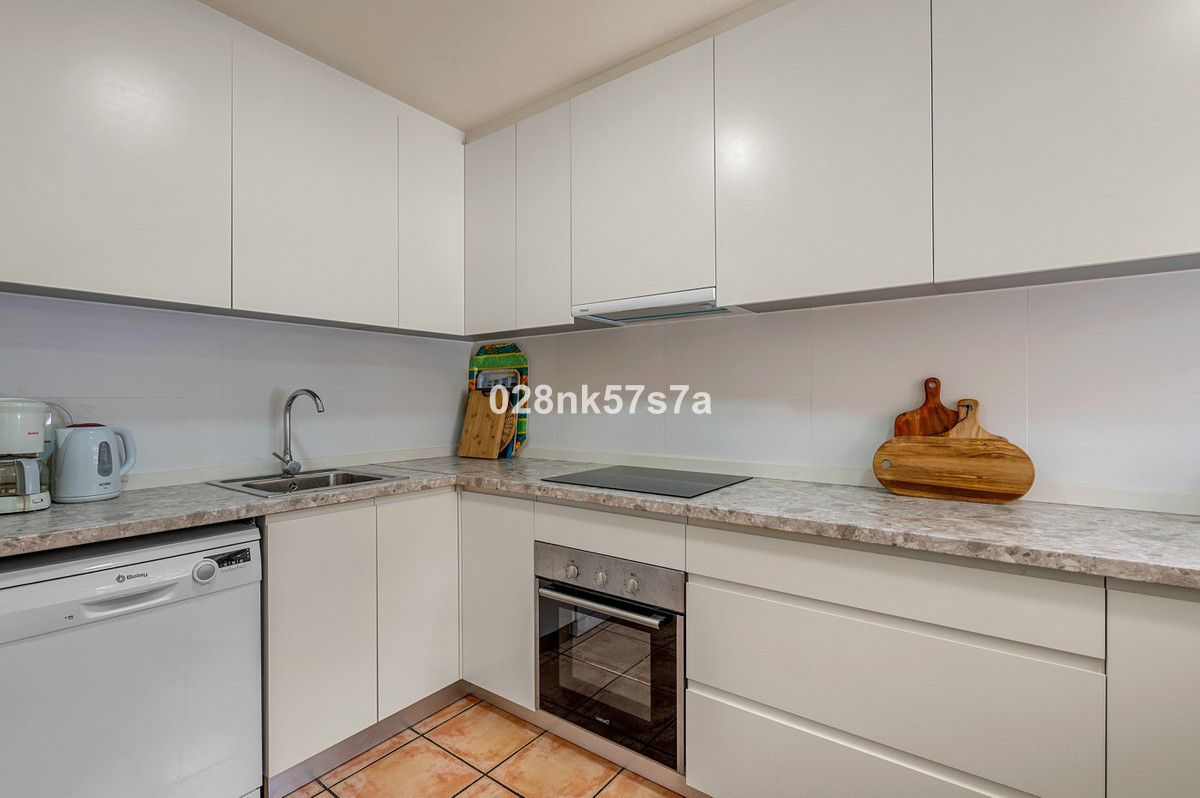 Se vende Villa - Chalet de 4 dormitorios en Costa Blanca, Alicante, España