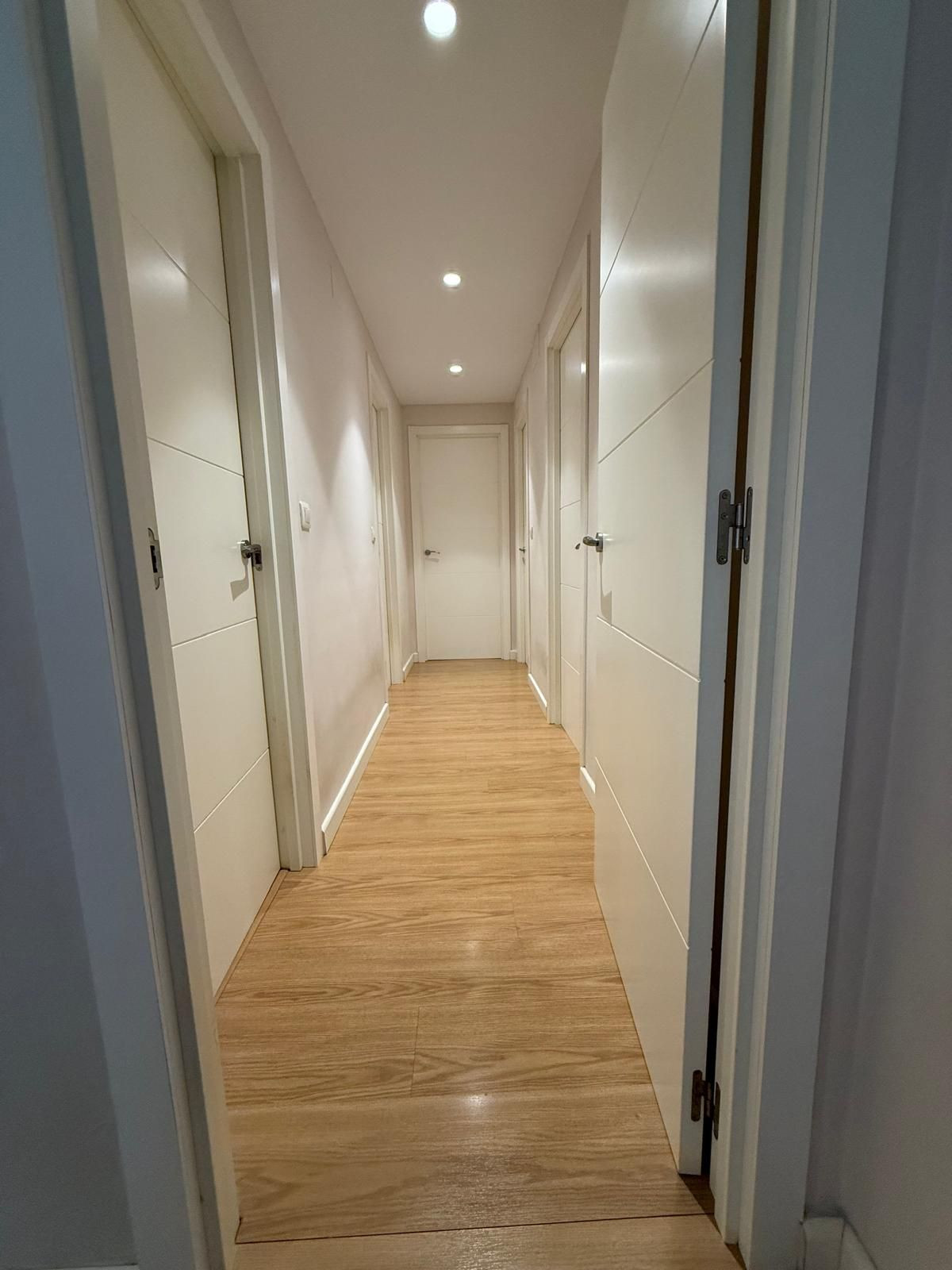 Se vende Apartamento Planta Media de 3 dormitorios en Costa Del Sol, Málaga, España