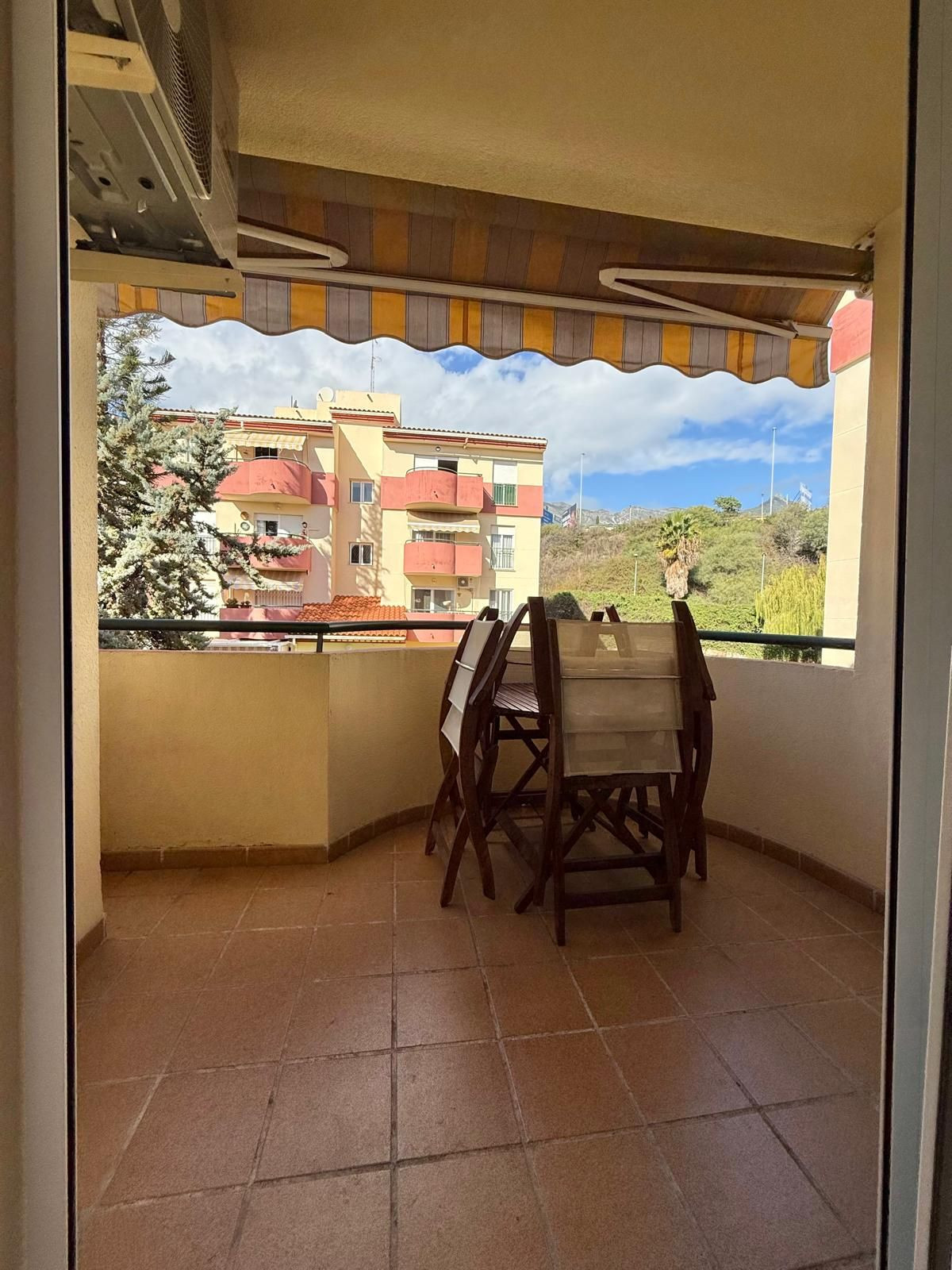 Se vende Apartamento Planta Media de 3 dormitorios en Costa Del Sol, Málaga, España