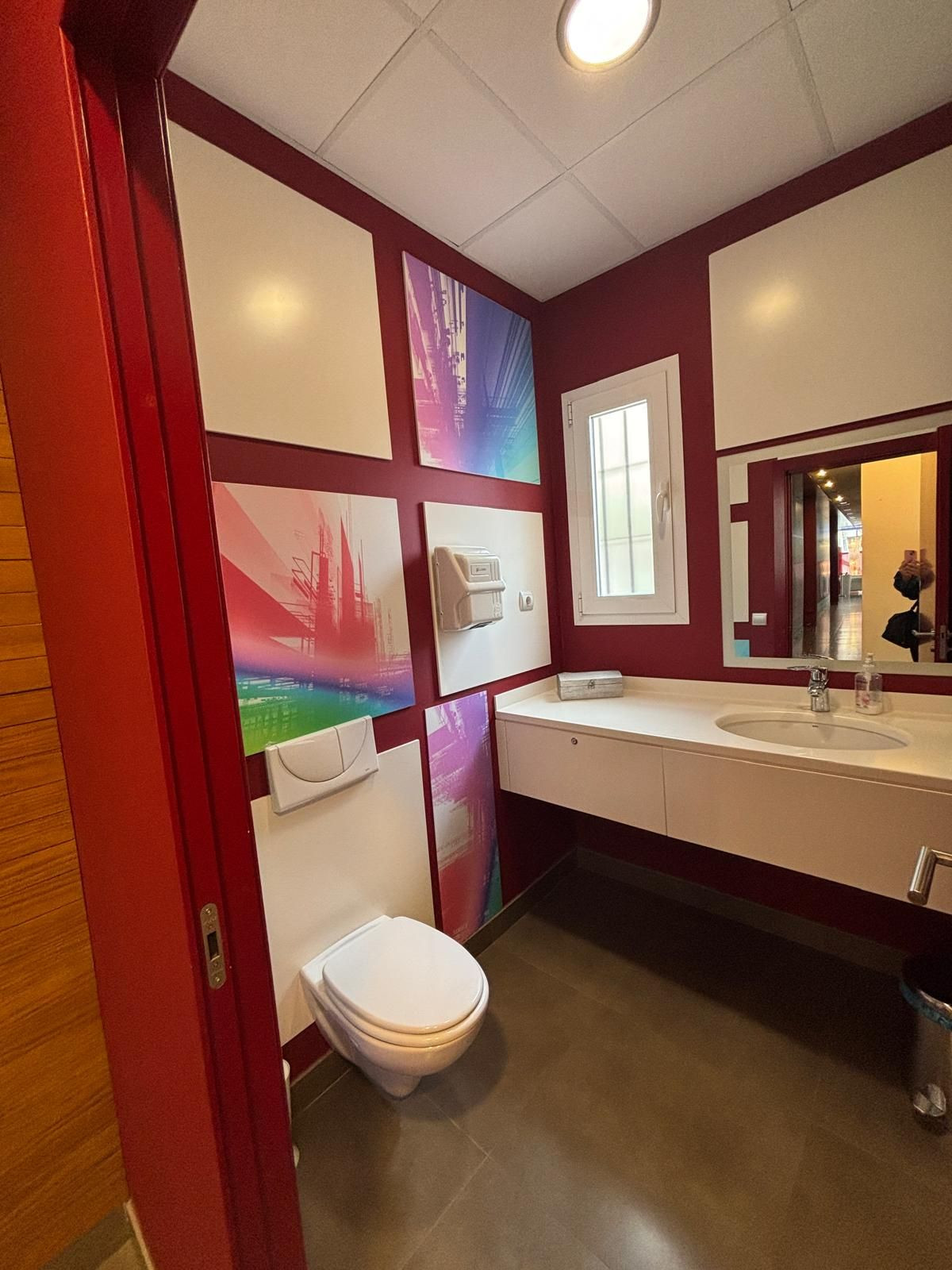 1 Bed Commercial unit for sale in Arroyo De La Miel Costa Del Sol, Málaga, Spain
