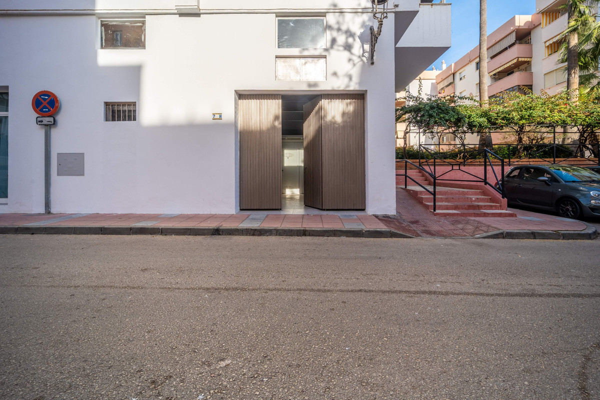 Se vende Local comercial  en Costa Del Sol, Málaga, España
